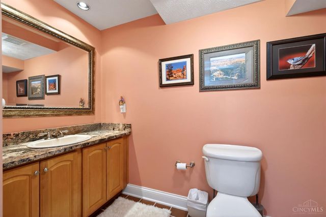 475 Timber Walk Court, Springboro, OH 45066