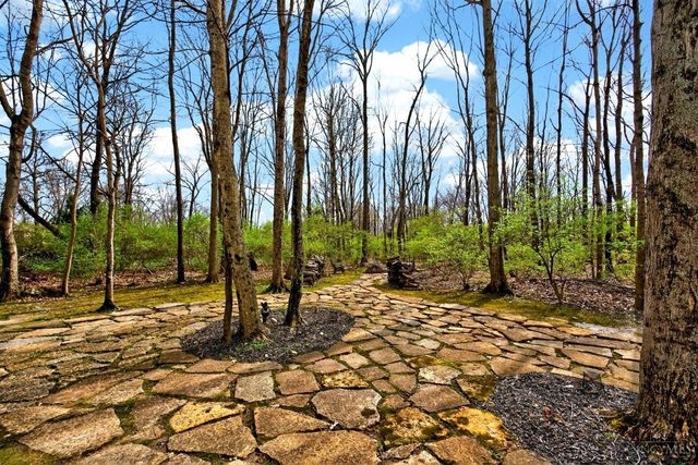 475 Timber Walk Court, Springboro, OH 45066