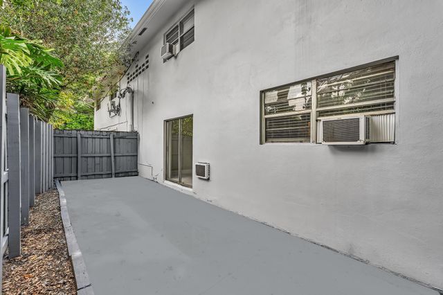 626 SW 14TH Avenue 102, Fort Lauderdale, FL 33312
