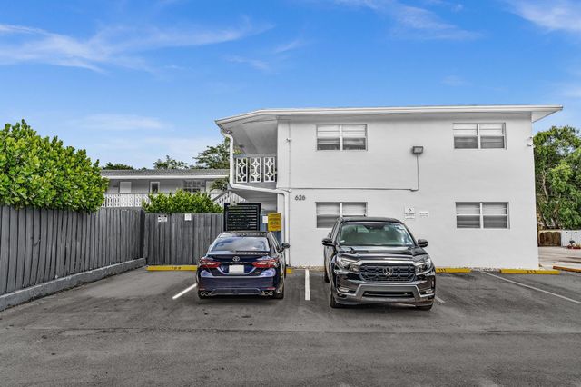 626 SW 14TH Avenue 102, Fort Lauderdale, FL 33312