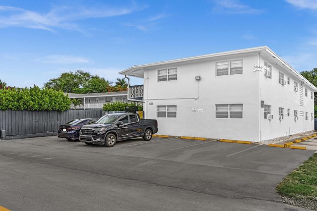 626 SW 14TH Avenue 102, Fort Lauderdale, FL 33312