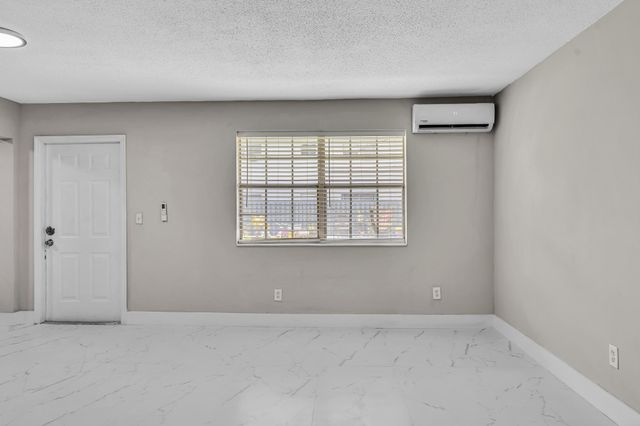 626 SW 14TH Avenue 102, Fort Lauderdale, FL 33312