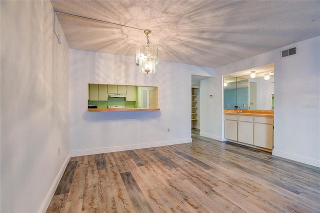 3708 GREENERY COURT 108, Tampa, FL 33618