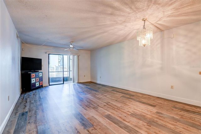 3708 GREENERY COURT 108, Tampa, FL 33618