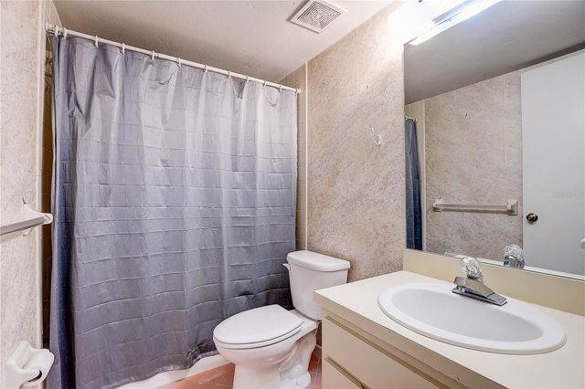 3708 GREENERY COURT 108, Tampa, FL 33618