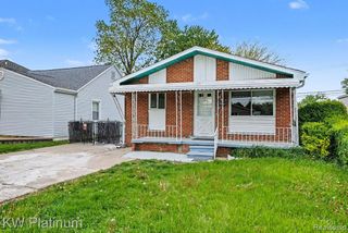 32000 Saint Margaret Street, Saint Clair Shores, MI 48082