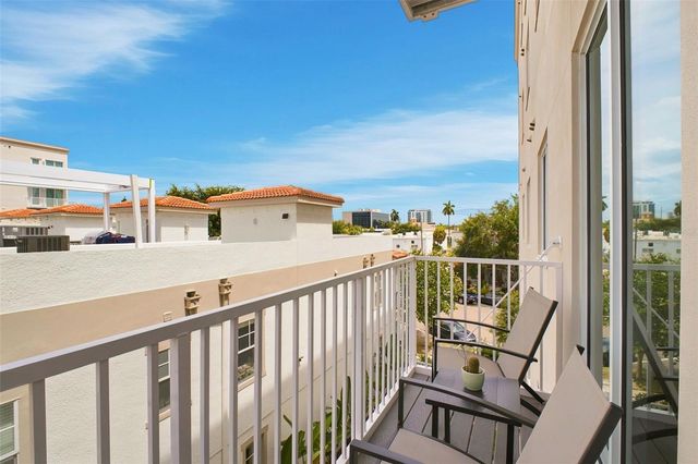 600 3RD AVENUE S 302, St Petersburg, FL 33701