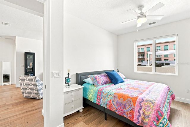 600 3RD AVENUE S 302, St Petersburg, FL 33701