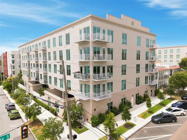 600 3RD AVENUE S 302, St Petersburg, FL 33701