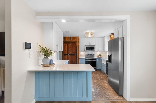 2709 Sunrunner Lane, Gulf Breeze, FL 32563