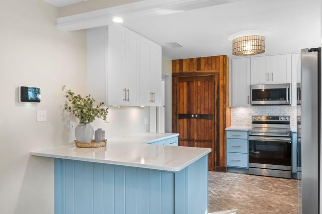 2709 Sunrunner Lane, Gulf Breeze, FL 32563