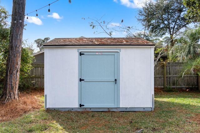 2709 Sunrunner Lane, Gulf Breeze, FL 32563