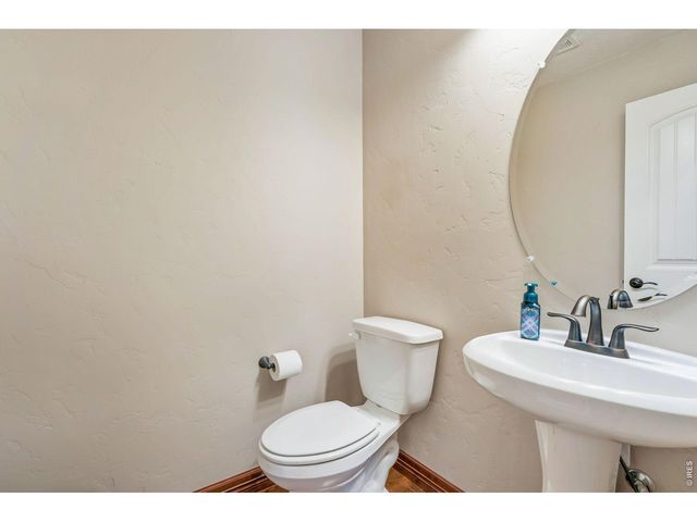 7419 Ladbroke Dr, Windsor, CO 80550