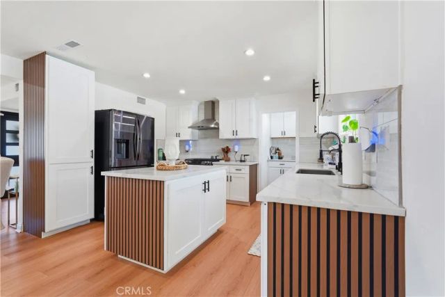 4563 Hempstead St, Simi Valley, CA 93063