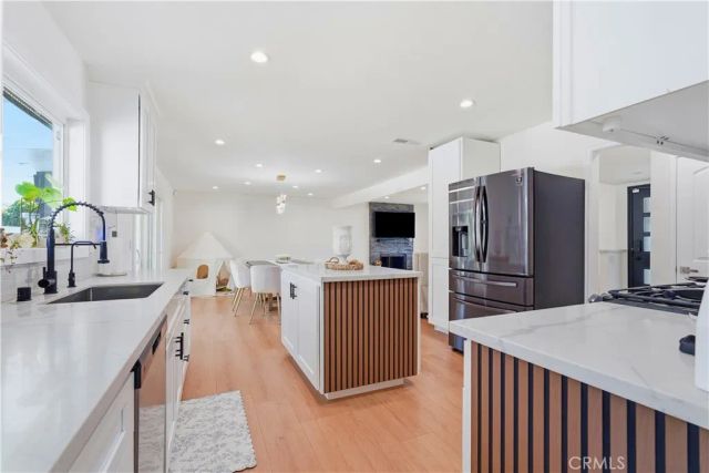 4563 Hempstead St, Simi Valley, CA 93063