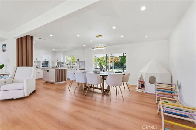 4563 Hempstead St, Simi Valley, CA 93063