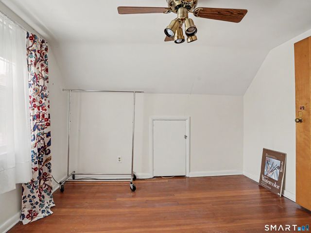 64 Breyer Avenue, Bridgeport, CT 06606