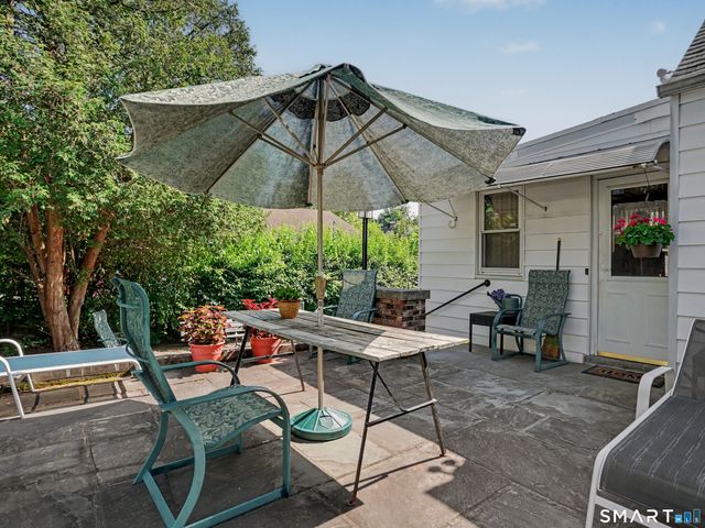 64 Breyer Avenue, Bridgeport, CT 06606