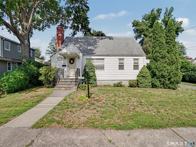 64 Breyer Avenue, Bridgeport, CT 06606