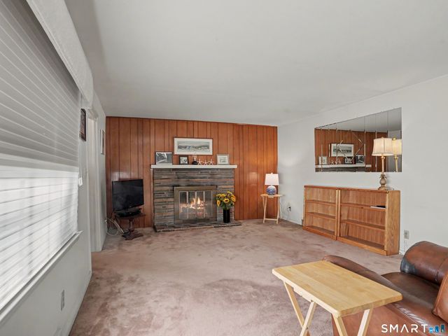 64 Breyer Avenue, Bridgeport, CT 06606