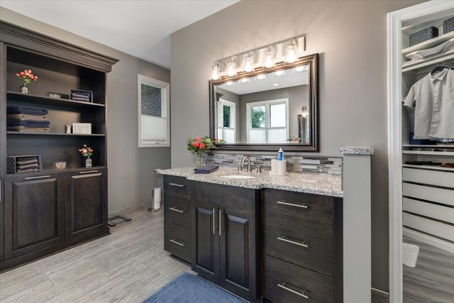 68223 Hillside Lane, Washington, MI 48095