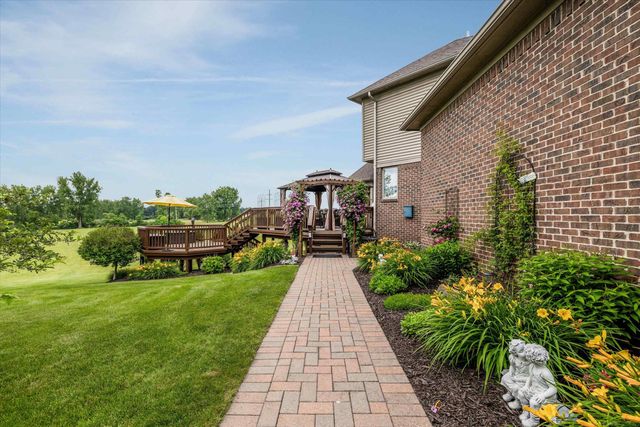 68223 Hillside Lane, Washington, MI 48095