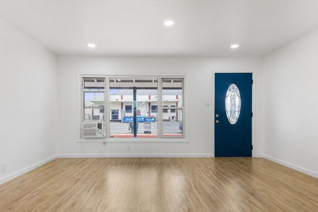 3817 Balsam St, Sacramento, CA 95838