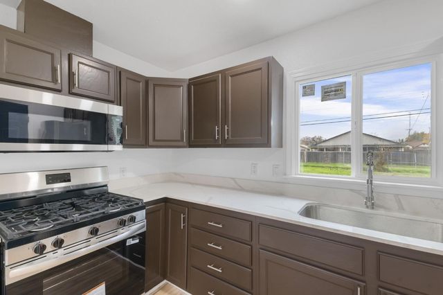 3817 Balsam St, Sacramento, CA 95838