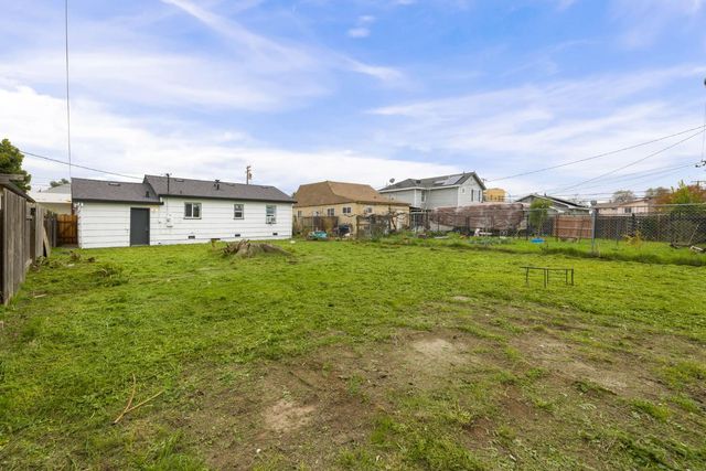 3817 Balsam St, Sacramento, CA 95838