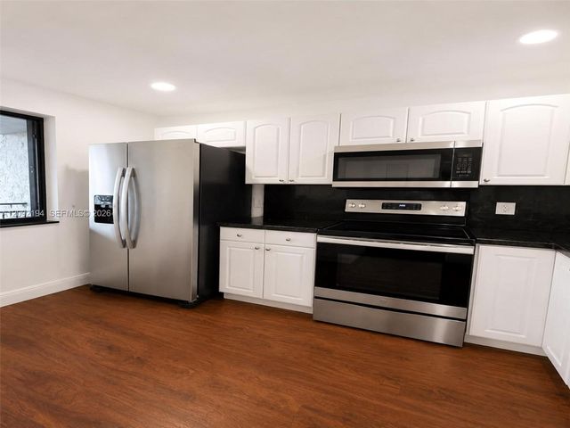 16571 Blatt Boulevard 203, Weston, FL 33326