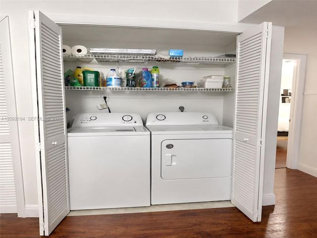 16571 Blatt Boulevard 203, Weston, FL 33326