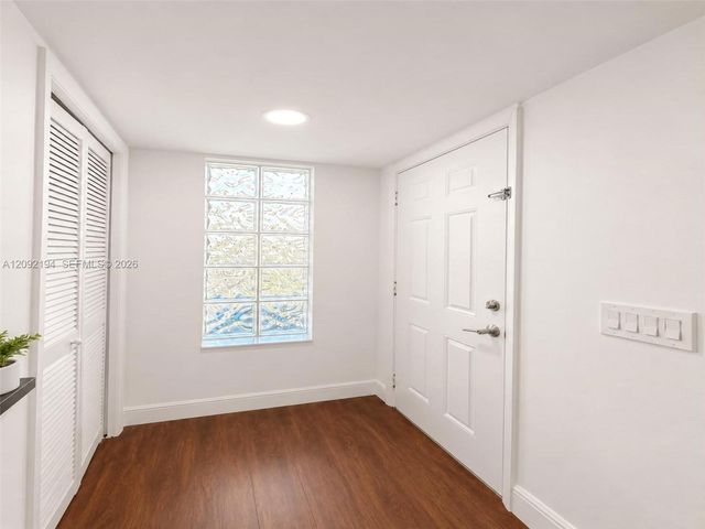 16571 Blatt Boulevard 203, Weston, FL 33326