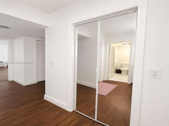 16571 Blatt Boulevard 203, Weston, FL 33326