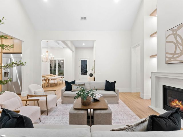 3364 Fairview Road, Fountain Inn, SC 29644