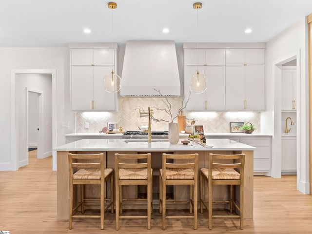 3364 Fairview Road, Fountain Inn, SC 29644