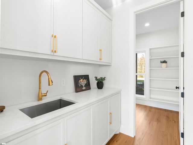 3364 Fairview Road, Fountain Inn, SC 29644