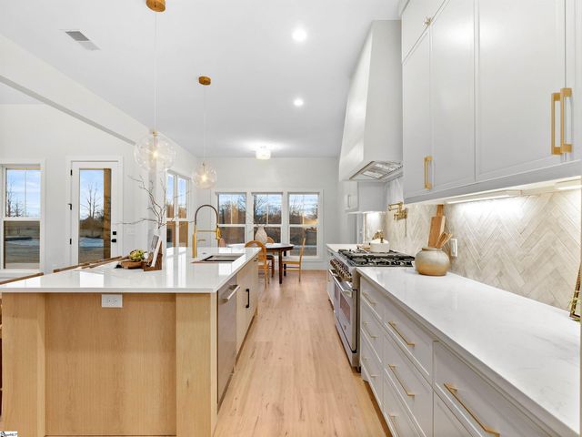 3364 Fairview Road, Fountain Inn, SC 29644