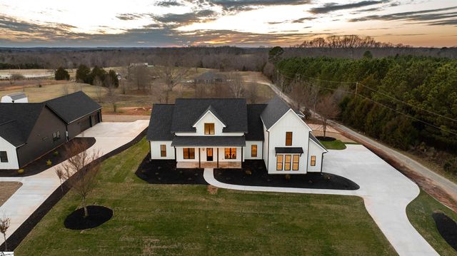 3364 Fairview Road, Fountain Inn, SC 29644