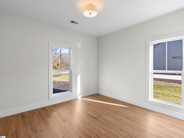 3364 Fairview Road, Fountain Inn, SC 29644