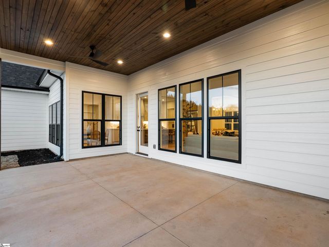 3364 Fairview Road, Fountain Inn, SC 29644