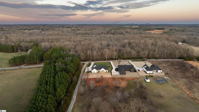 3364 Fairview Road, Fountain Inn, SC 29644