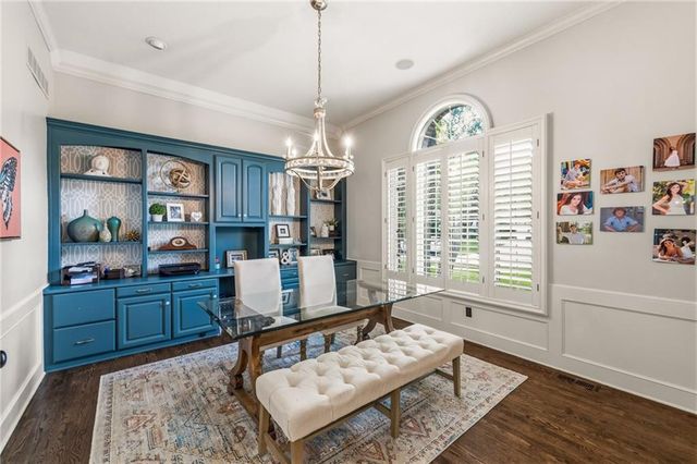 14107 Manor Road, Leawood, KS 66224
