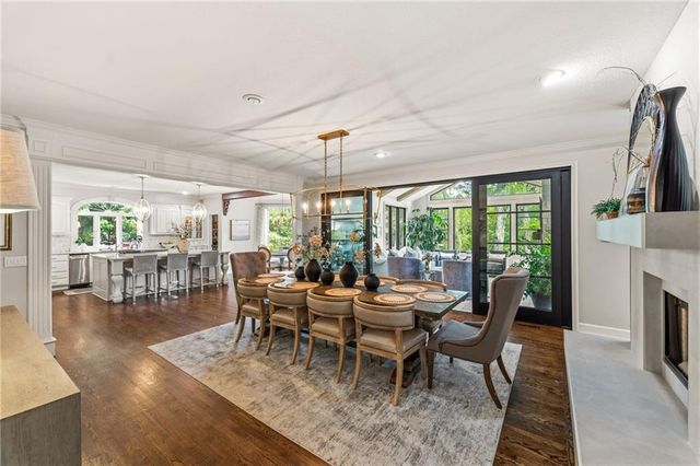 14107 Manor Road, Leawood, KS 66224