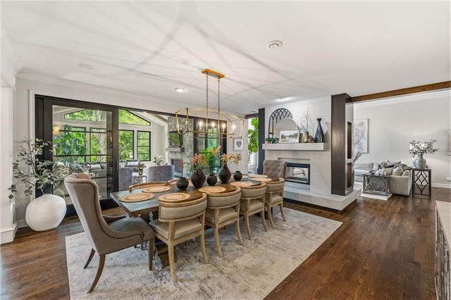 14107 Manor Road, Leawood, KS 66224