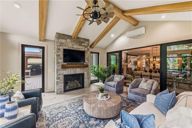 14107 Manor Road, Leawood, KS 66224