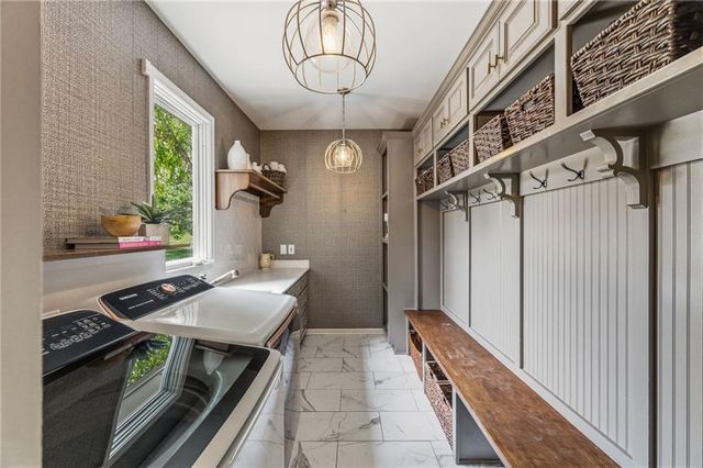 14107 Manor Road, Leawood, KS 66224