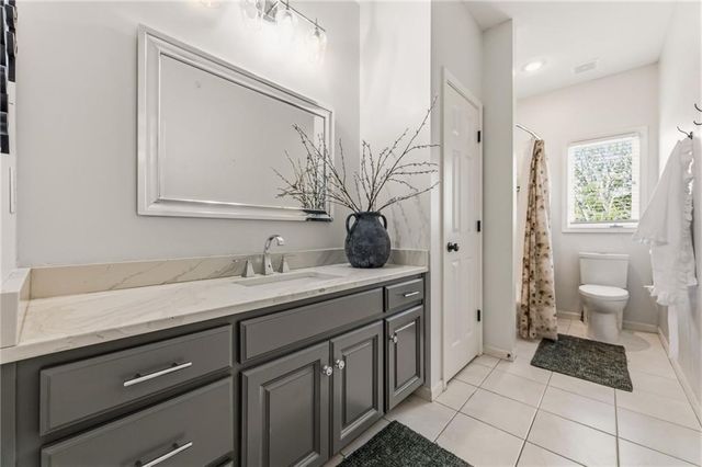 14107 Manor Road, Leawood, KS 66224