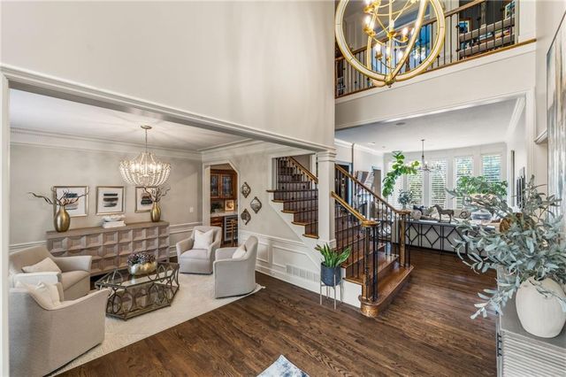 14107 Manor Road, Leawood, KS 66224