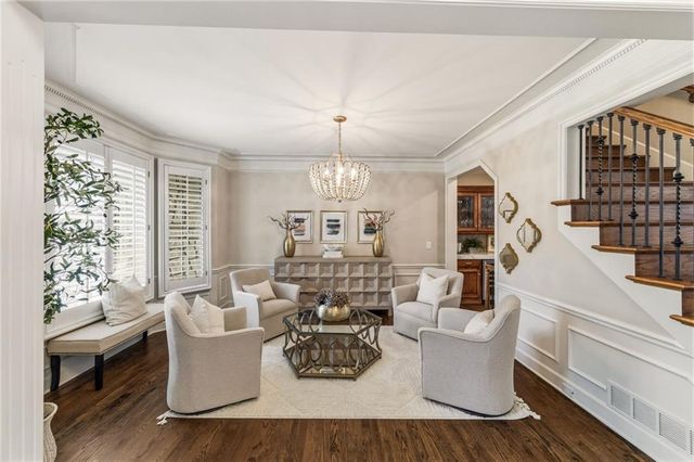 14107 Manor Road, Leawood, KS 66224
