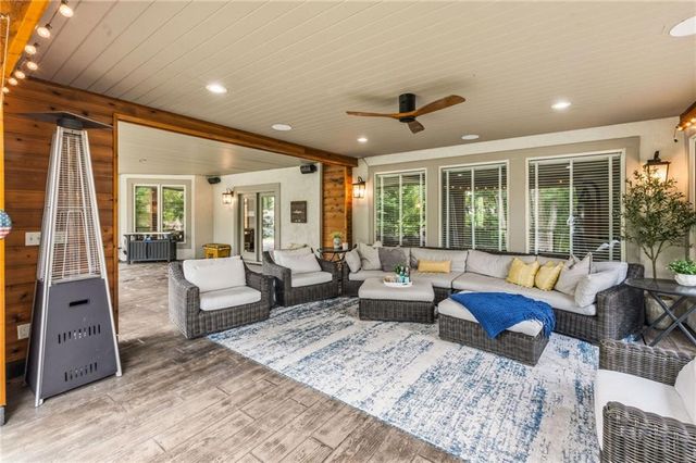 14107 Manor Road, Leawood, KS 66224